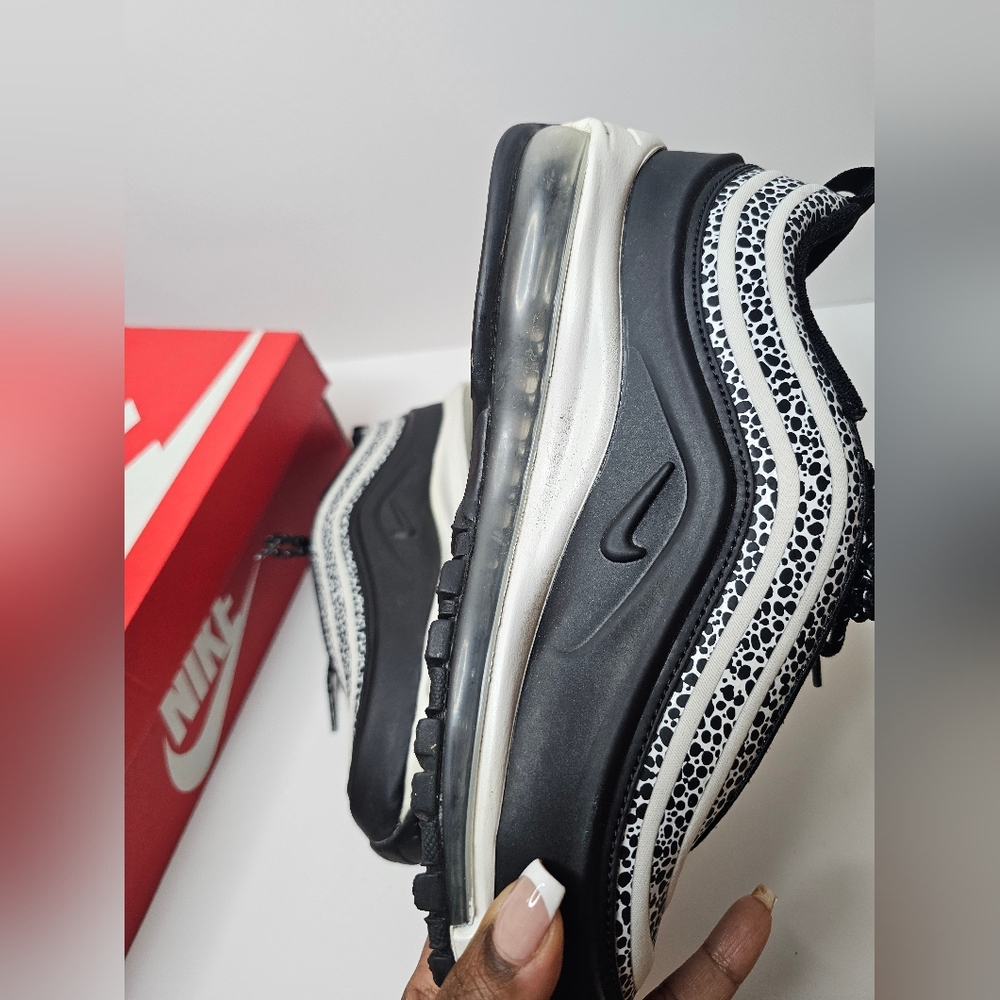 Nike Air Max 97 SE Phantom/Blk Chile Red Women Size 9 Mens 7.5 Made In Vietnam - Picture 10 of 16